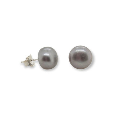 Pearl studs